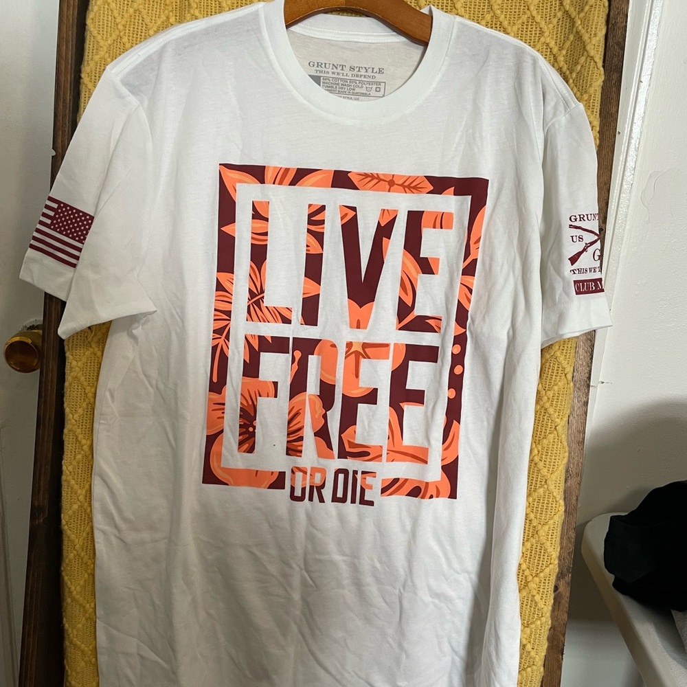 Grunt Style White Tee with Gray Interior Print